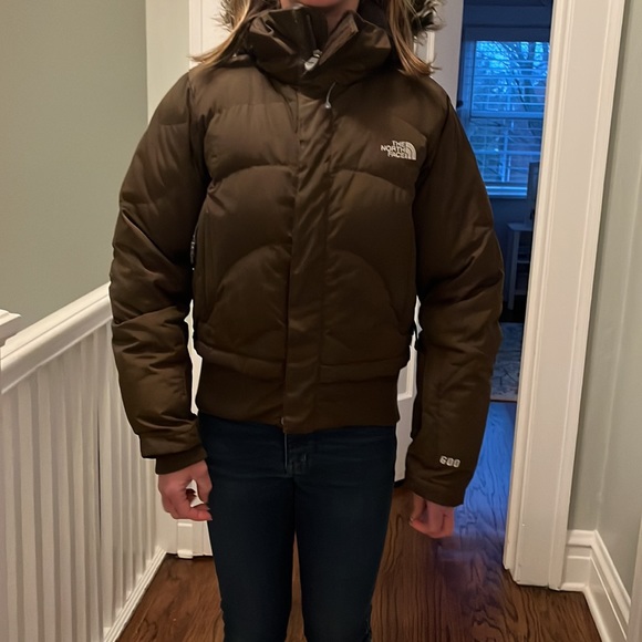 Women’s North Face coat - Picture 10 of 10